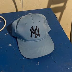 New York Yankees blue hat